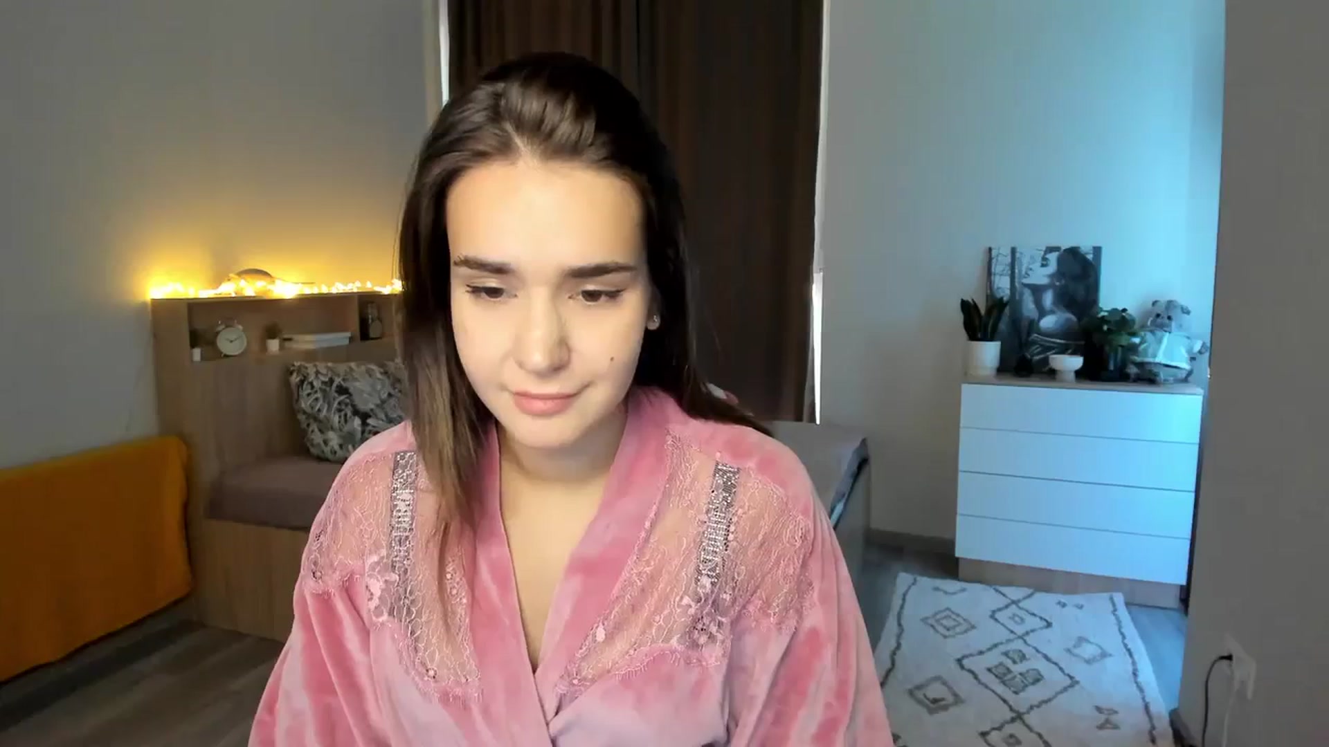 Gallery image thumbnail from Ellies_Smile's myfreecams stream on, 10/19/2023, 12:58 image 6 of 20