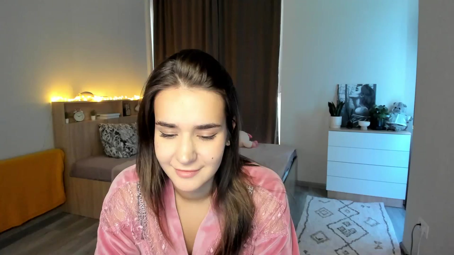 Gallery image thumbnail from Ellies_Smile's myfreecams stream on, 10/19/2023, 12:58 image 5 of 20