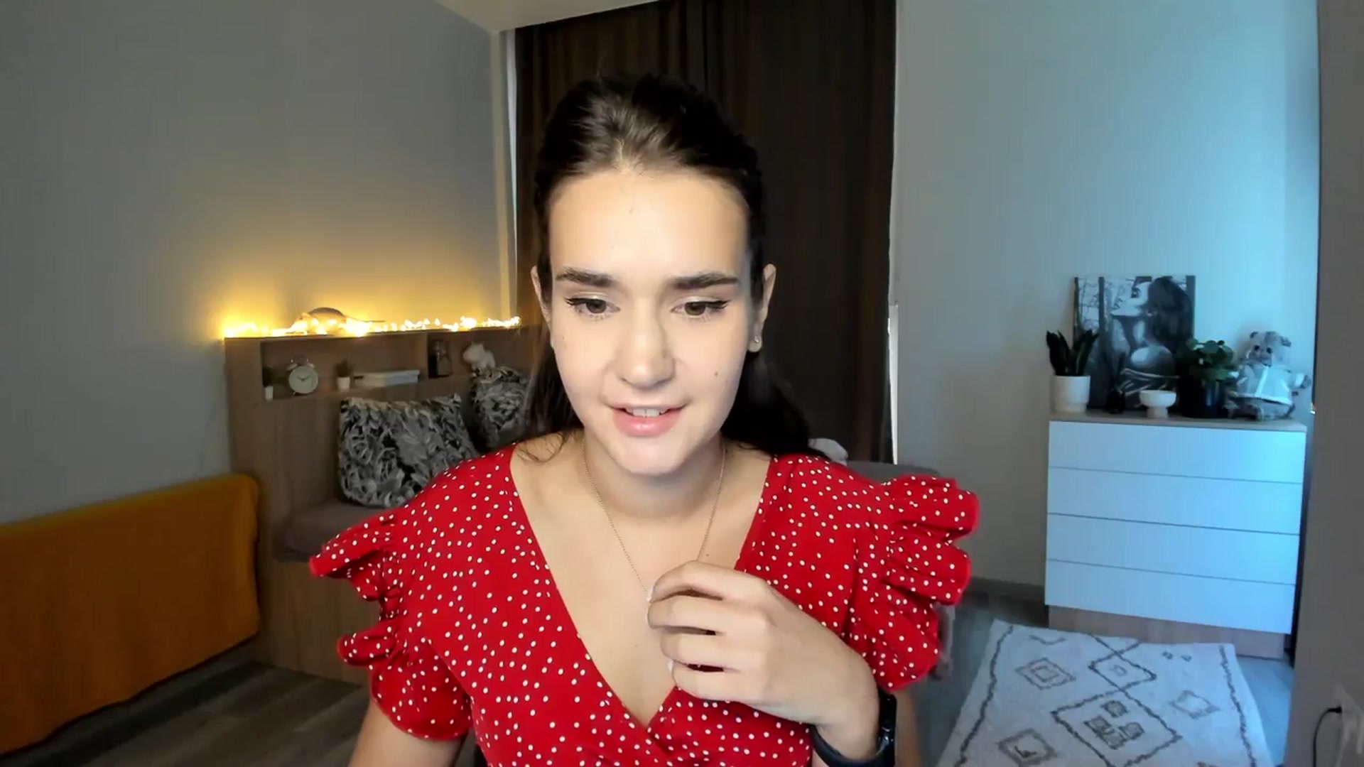 Gallery image thumbnail from Ellies_Smile's myfreecams stream on, 10/24/2023, 11:41 image 4 of 20