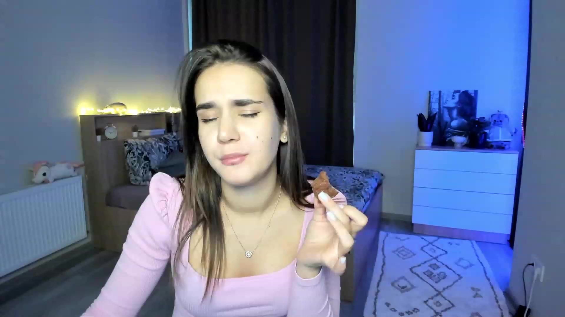 Gallery image thumbnail from Ellies_Smile's myfreecams stream on, 11/14/2023, 11:53 image 14 of 20