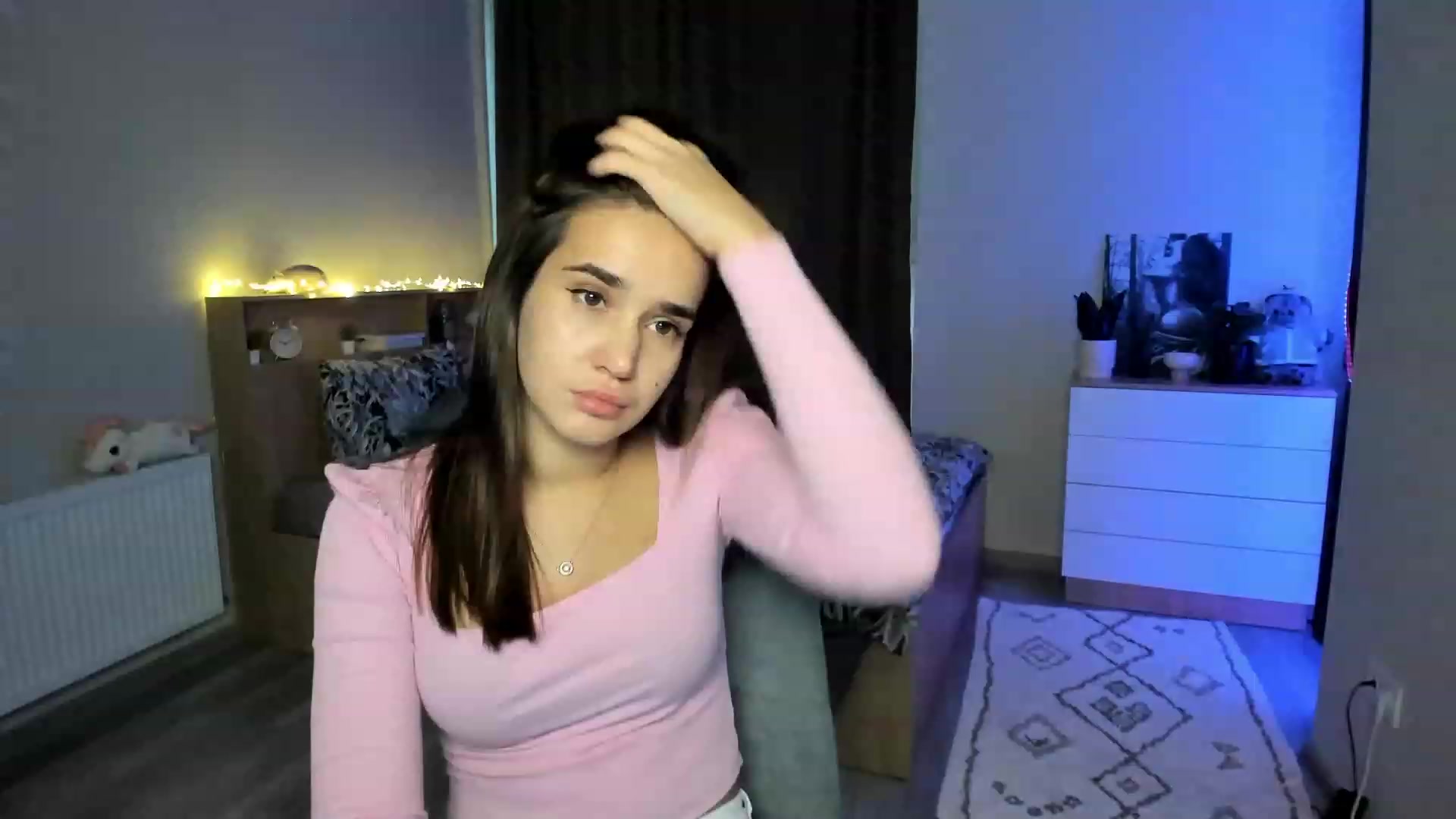 Gallery image thumbnail from Ellies_Smile's myfreecams stream on, 11/14/2023, 11:53 image 18 of 20