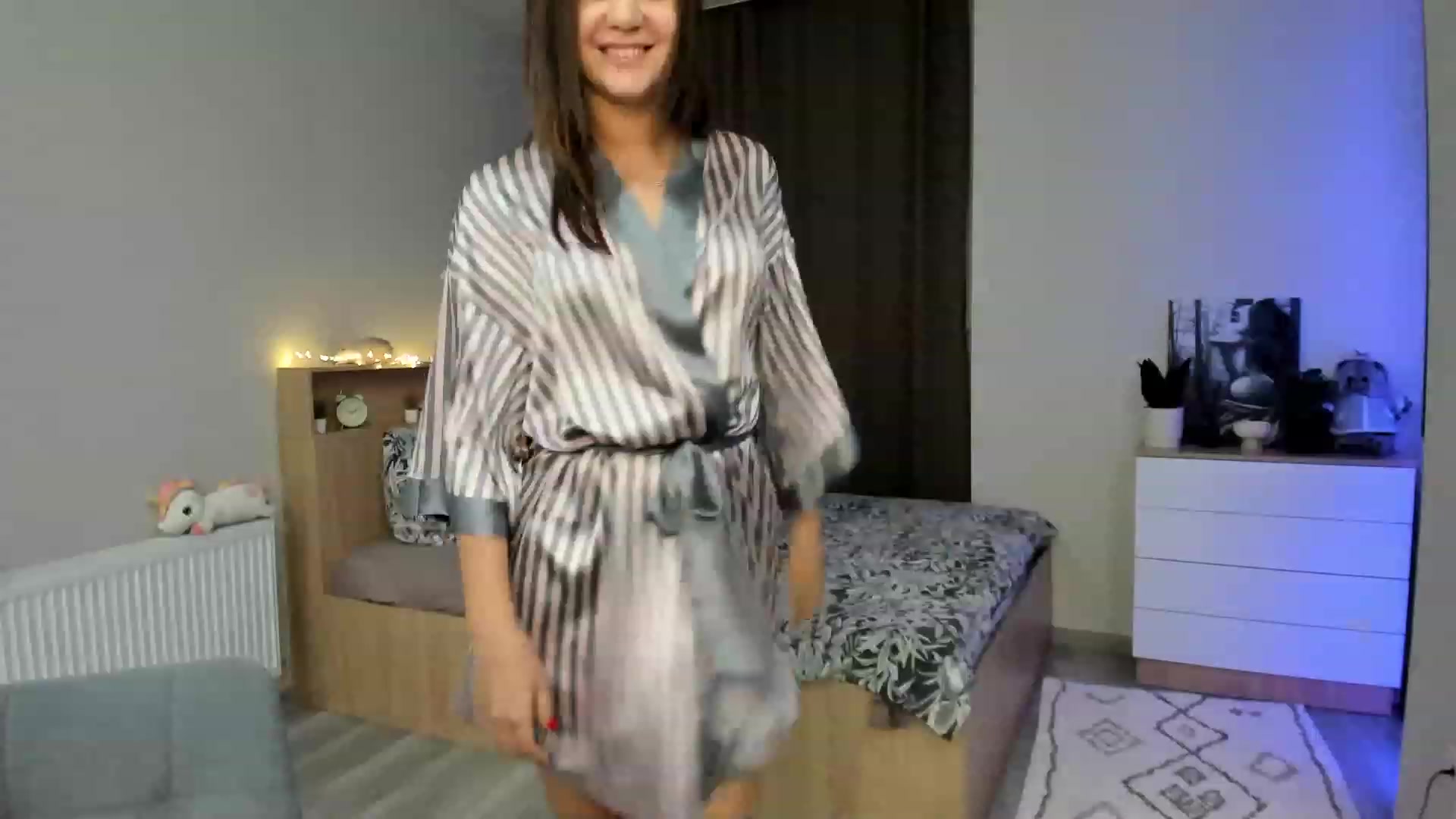 Gallery image thumbnail from Ellies_Smile's myfreecams stream on, 11/21/2023, 14:20 image 11 of 20