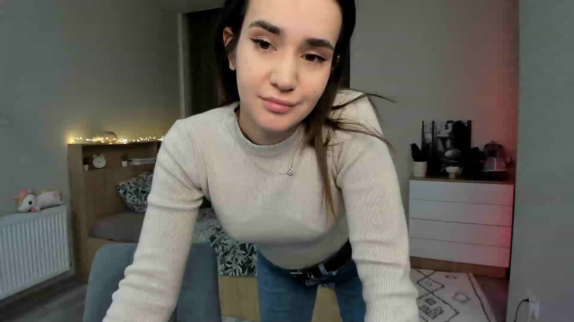 Gallery image thumbnail from Ellies_Smile's myfreecams stream on, 11/22/2023, 16:38 image 20 of 20
