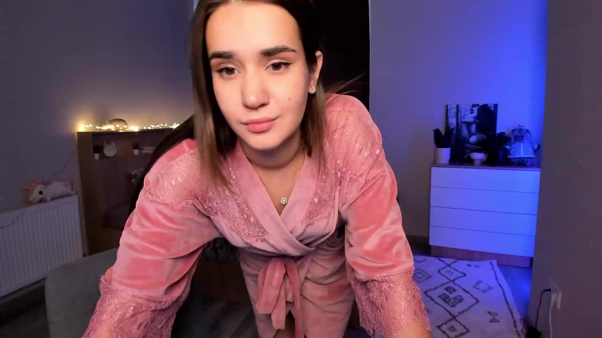 Gallery image thumbnail from Ellies_Smile's myfreecams stream on, 11/25/2023, 11:44 image 7 of 20
