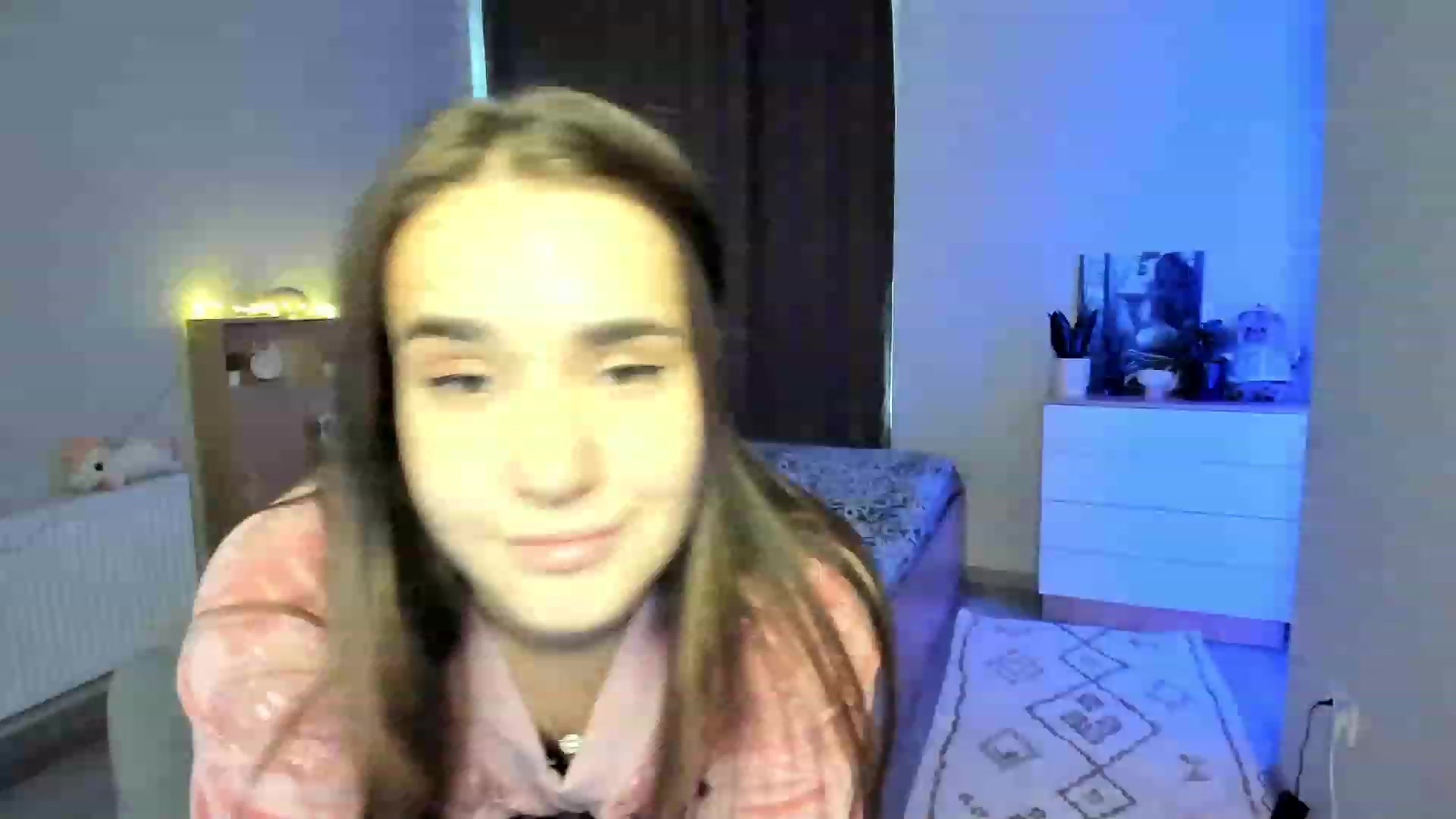 Gallery image thumbnail from Ellies_Smile's myfreecams stream on, 11/25/2023, 11:44 image 4 of 20