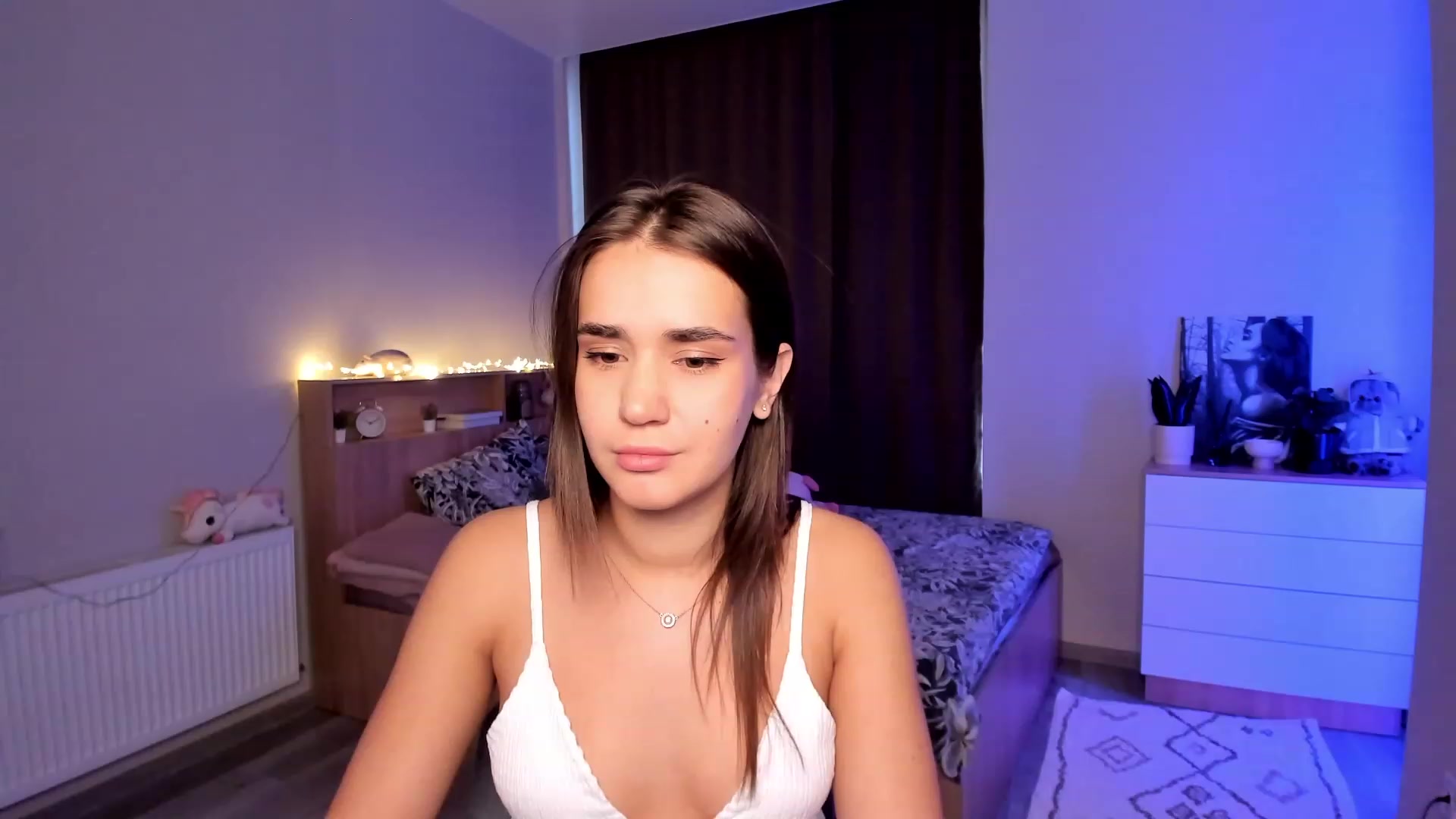 Gallery image thumbnail from Ellies_Smile's myfreecams stream on, 11/27/2023, 08:03 image 16 of 20