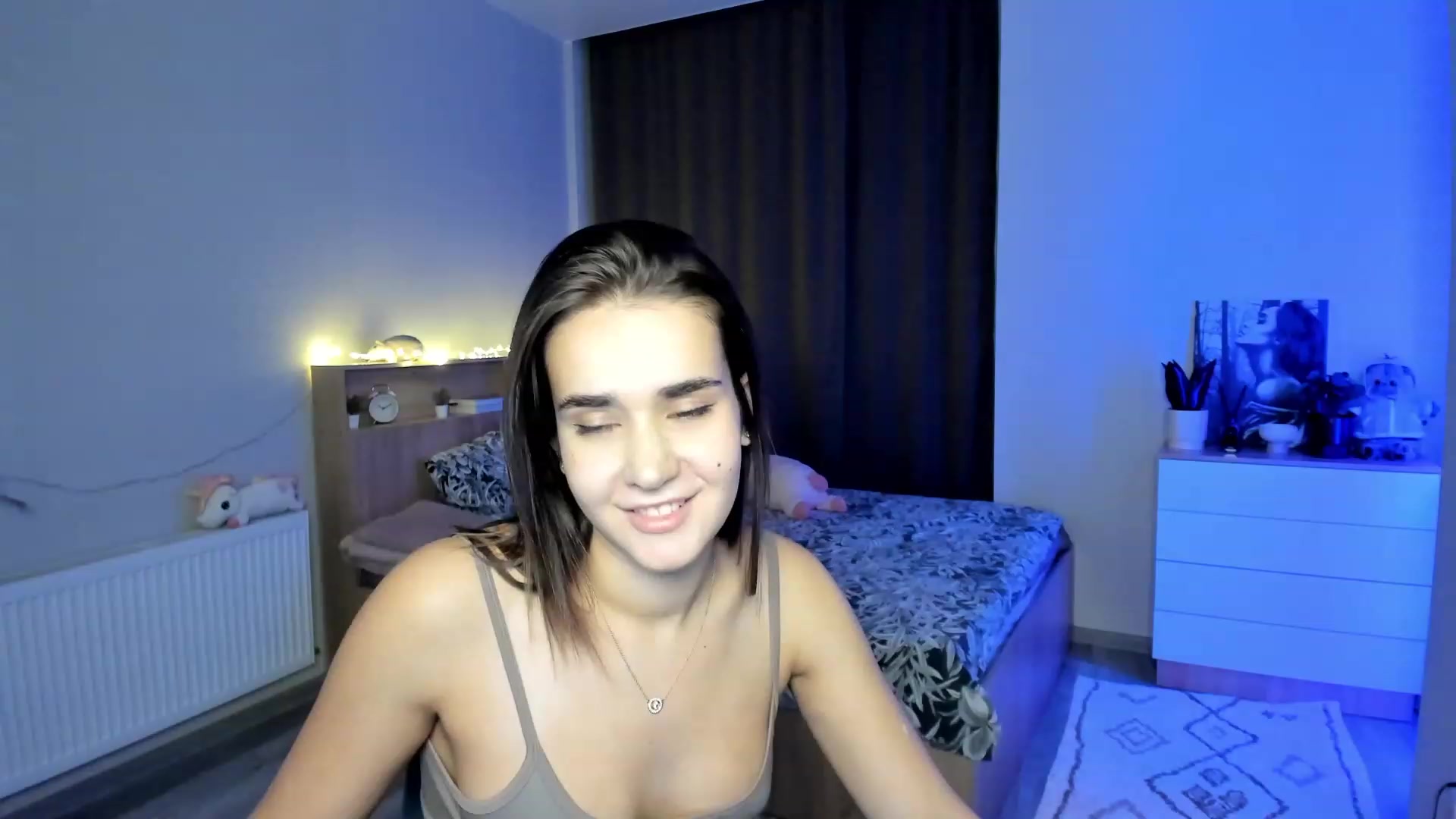 Gallery image thumbnail from Ellies_Smile's myfreecams stream on, 11/30/2023, 15:09 image 12 of 20