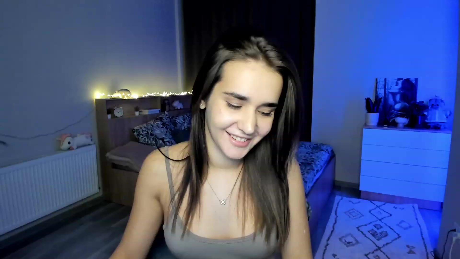 Gallery image thumbnail from Ellies_Smile's myfreecams stream on, 11/30/2023, 15:09 image 13 of 20