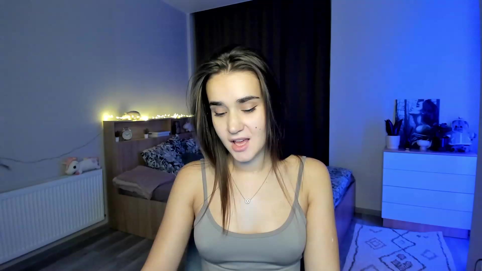 Gallery image thumbnail from Ellies_Smile's myfreecams stream on, 11/30/2023, 15:09 image 5 of 20