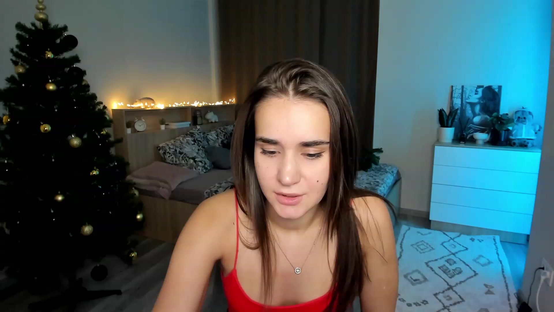 Gallery image thumbnail from Ellies_Smile's myfreecams stream on, 11/30/2023, 20:30 image 6 of 20