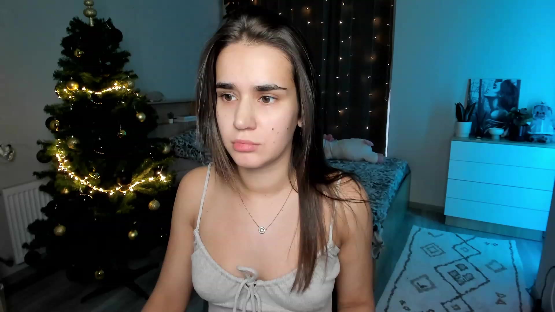 Gallery image thumbnail from Ellies_Smile's myfreecams stream on, 12/04/2023, 11:40 image 14 of 20