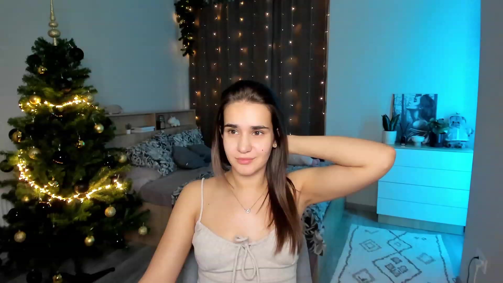 Gallery image thumbnail from Ellies_Smile's myfreecams stream on, 12/04/2023, 13:22 image 9 of 20