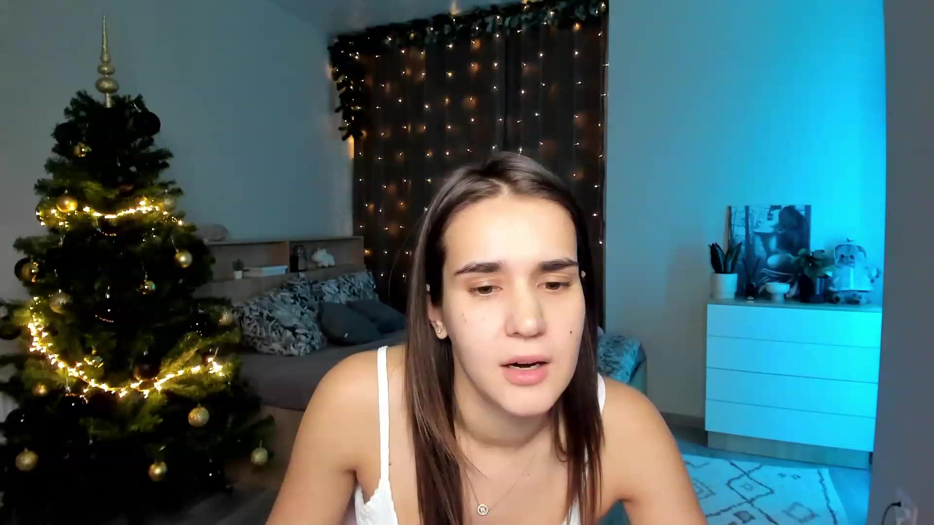 Gallery image thumbnail from Ellies_Smile's myfreecams stream on, 12/04/2023, 14:49 image 11 of 20