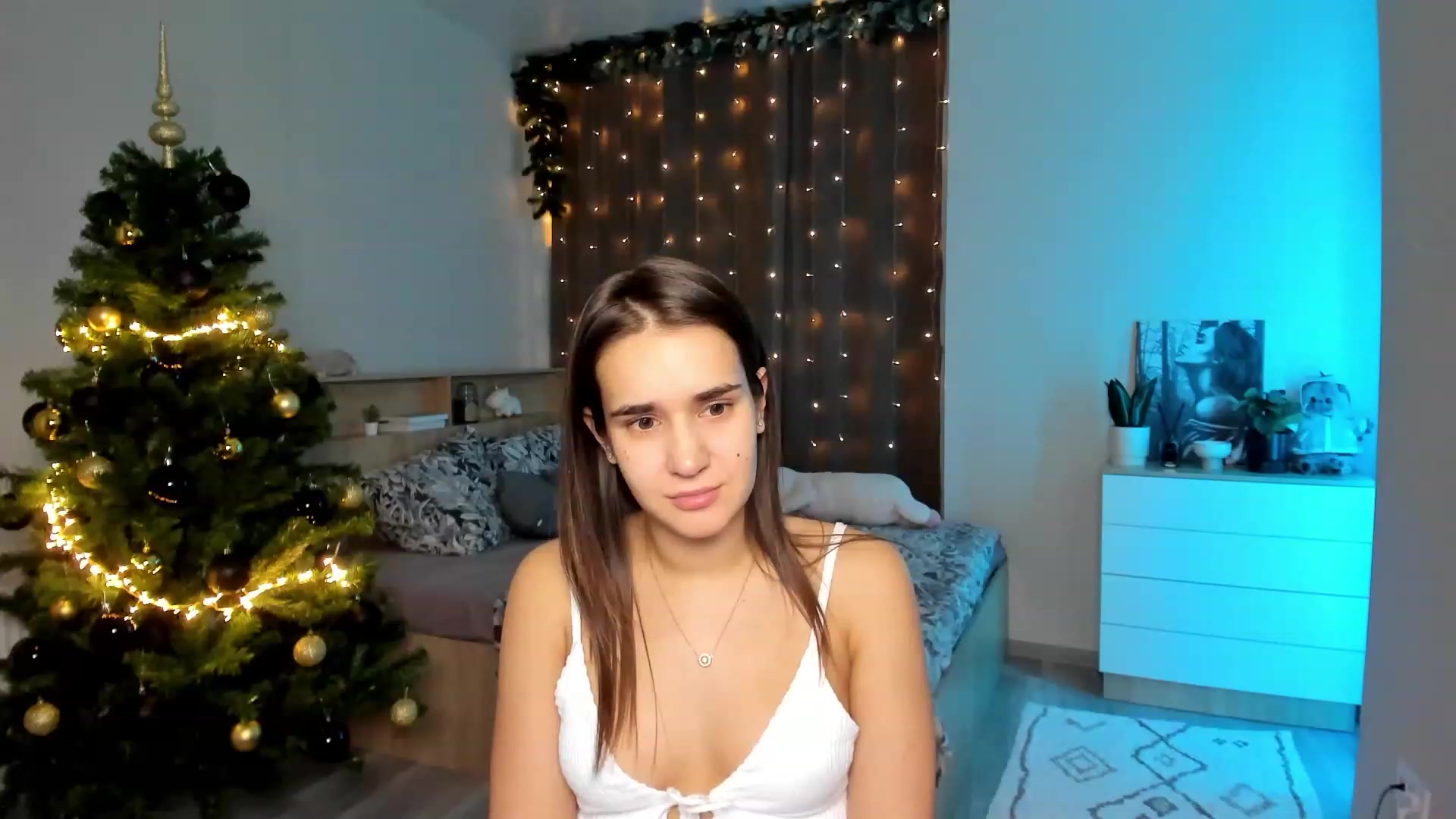 Gallery image thumbnail from Ellies_Smile's myfreecams stream on, 12/04/2023, 14:49 image 20 of 20