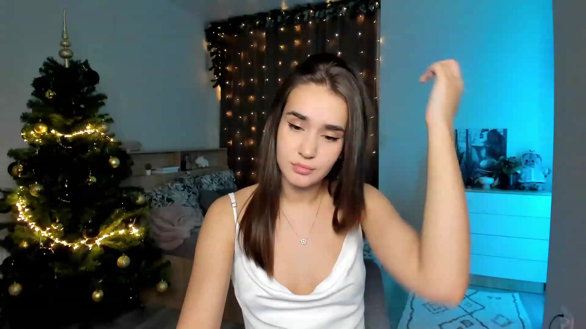 Gallery image thumbnail from Ellies_Smile's myfreecams stream on, 12/05/2023, 14:31 image 1 of 20