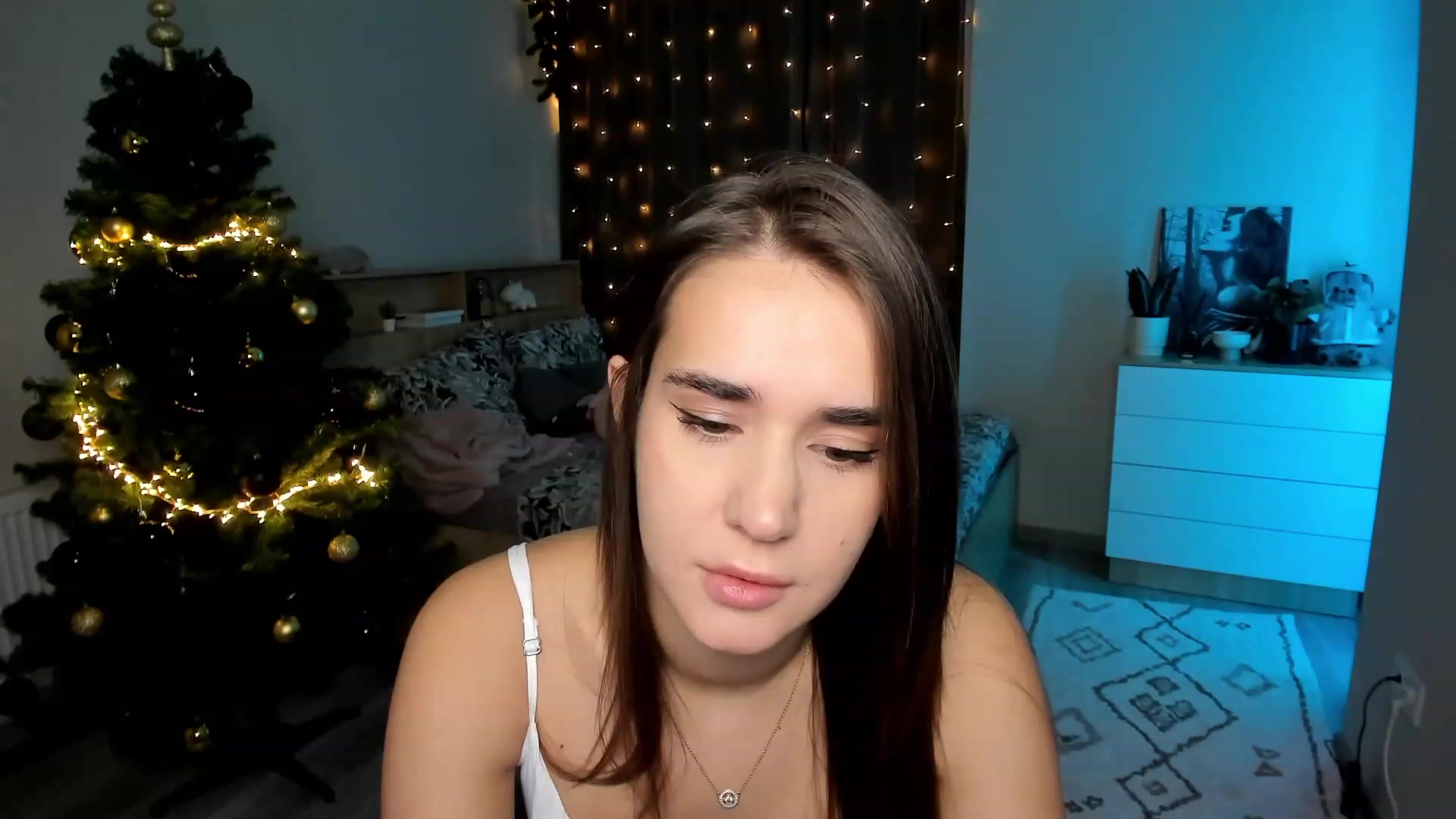 Gallery image thumbnail from Ellies_Smile's myfreecams stream on, 12/05/2023, 14:54 image 2 of 20