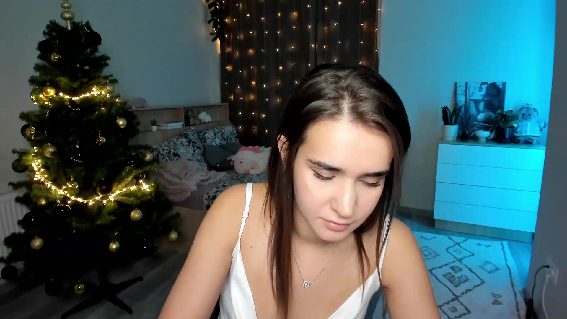 Gallery image thumbnail from Ellies_Smile's myfreecams stream on, 12/05/2023, 14:54 image 18 of 20