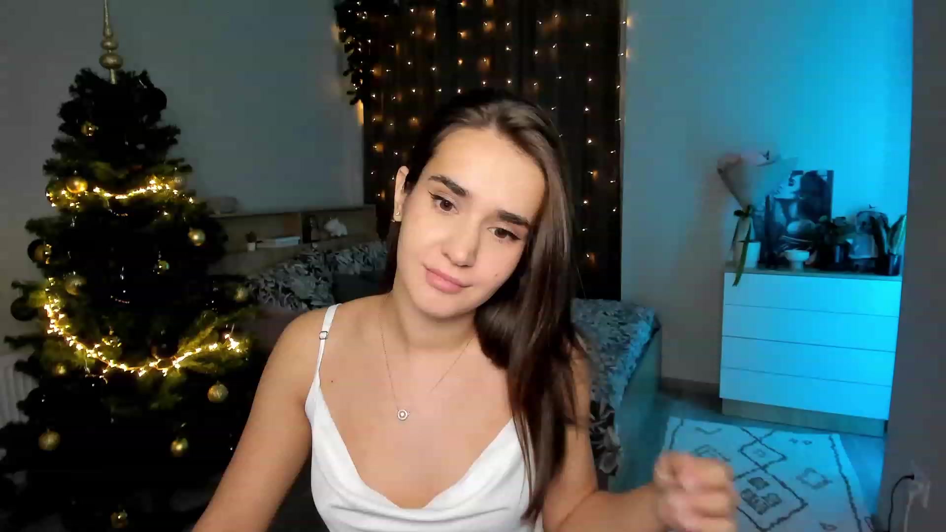 Gallery image thumbnail from Ellies_Smile's myfreecams stream on, 12/05/2023, 15:47 image 18 of 20