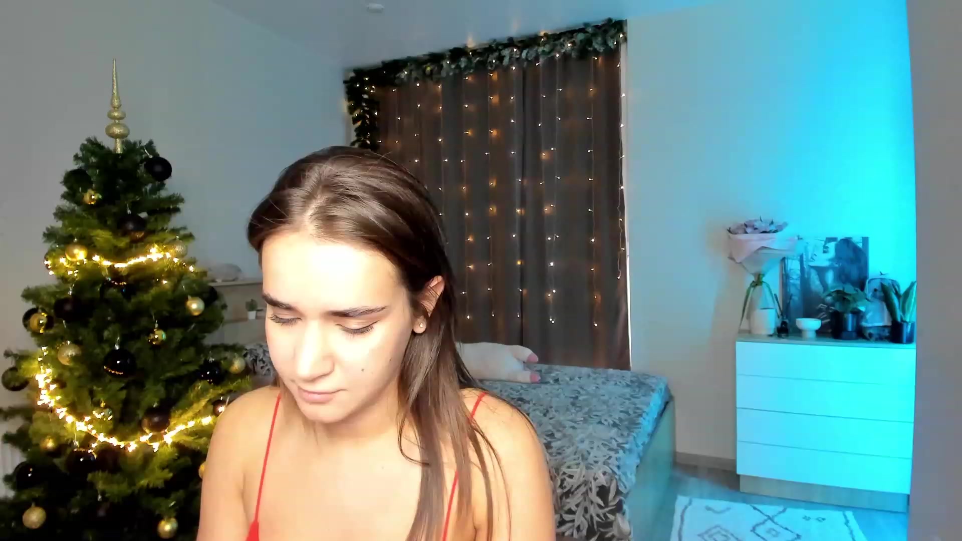 Gallery image thumbnail from Ellies_Smile's myfreecams stream on, 12/07/2023, 11:31 image 6 of 20