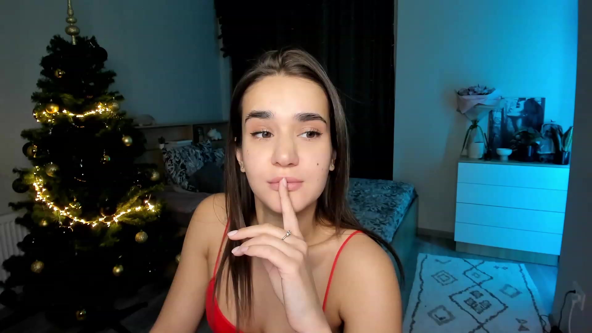 Gallery image thumbnail from Ellies_Smile's myfreecams stream on, 12/07/2023, 12:59 image 2 of 20