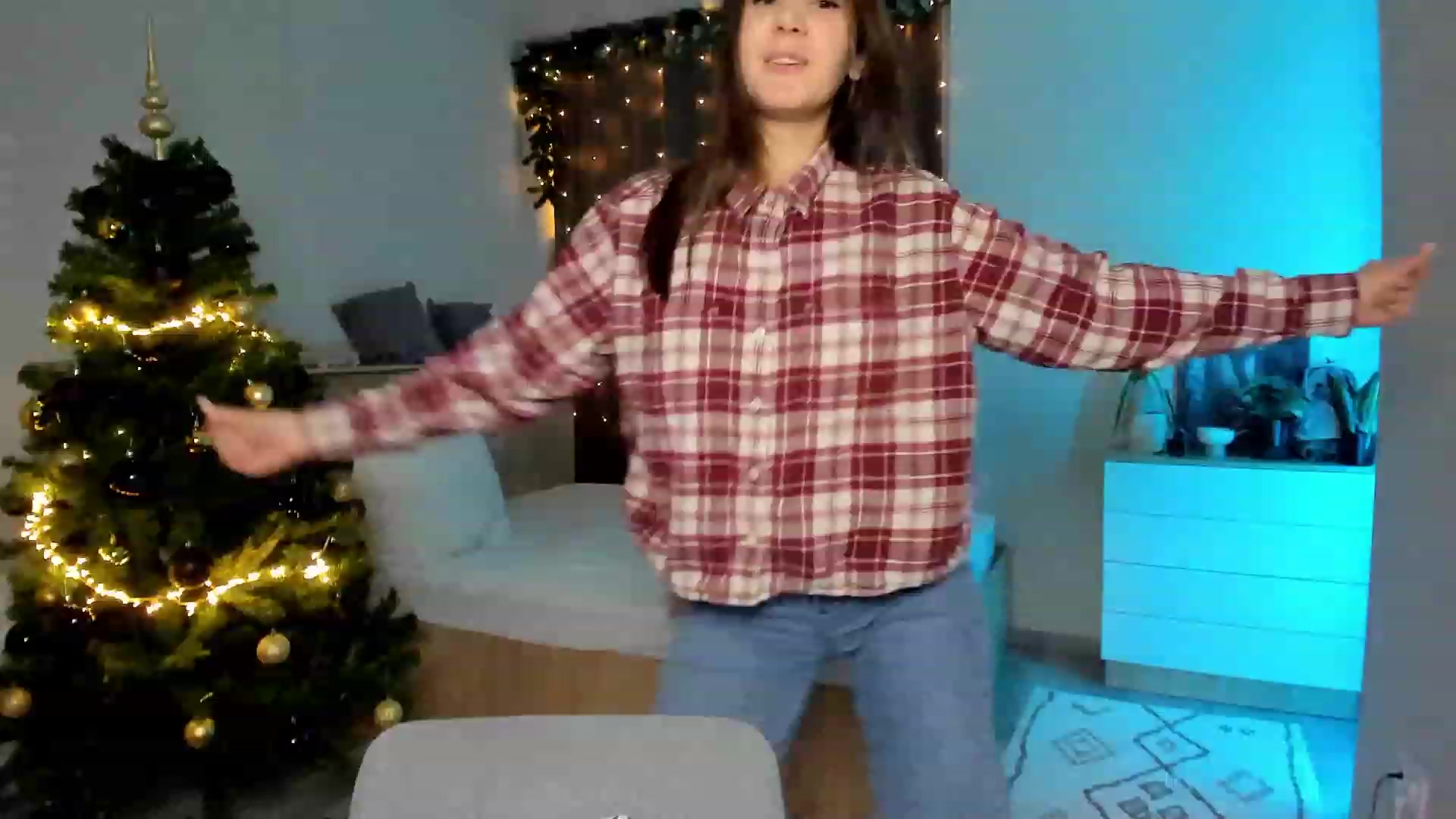 Gallery image thumbnail from Ellies_Smile's myfreecams stream on, 12/07/2023, 15:22 image 2 of 20
