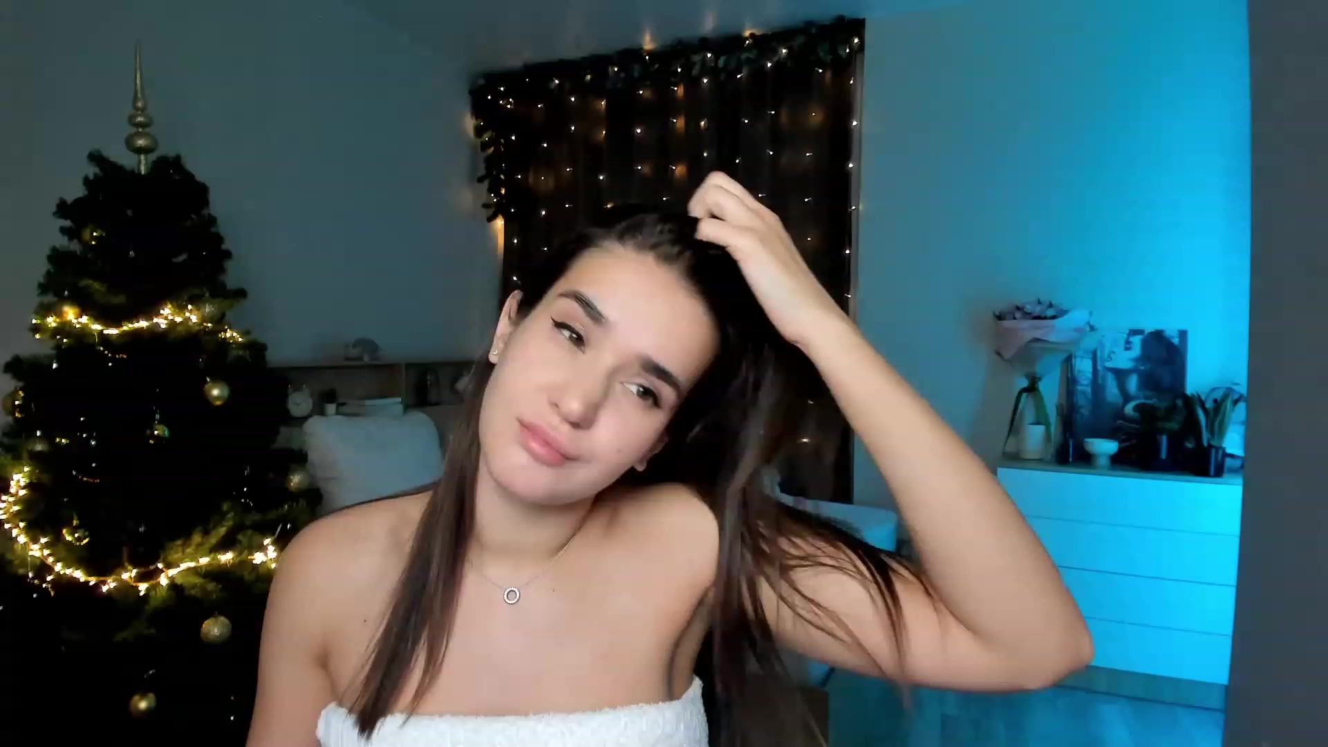 Gallery image thumbnail from Ellies_Smile's myfreecams stream on, 12/08/2023, 13:51 image 19 of 20
