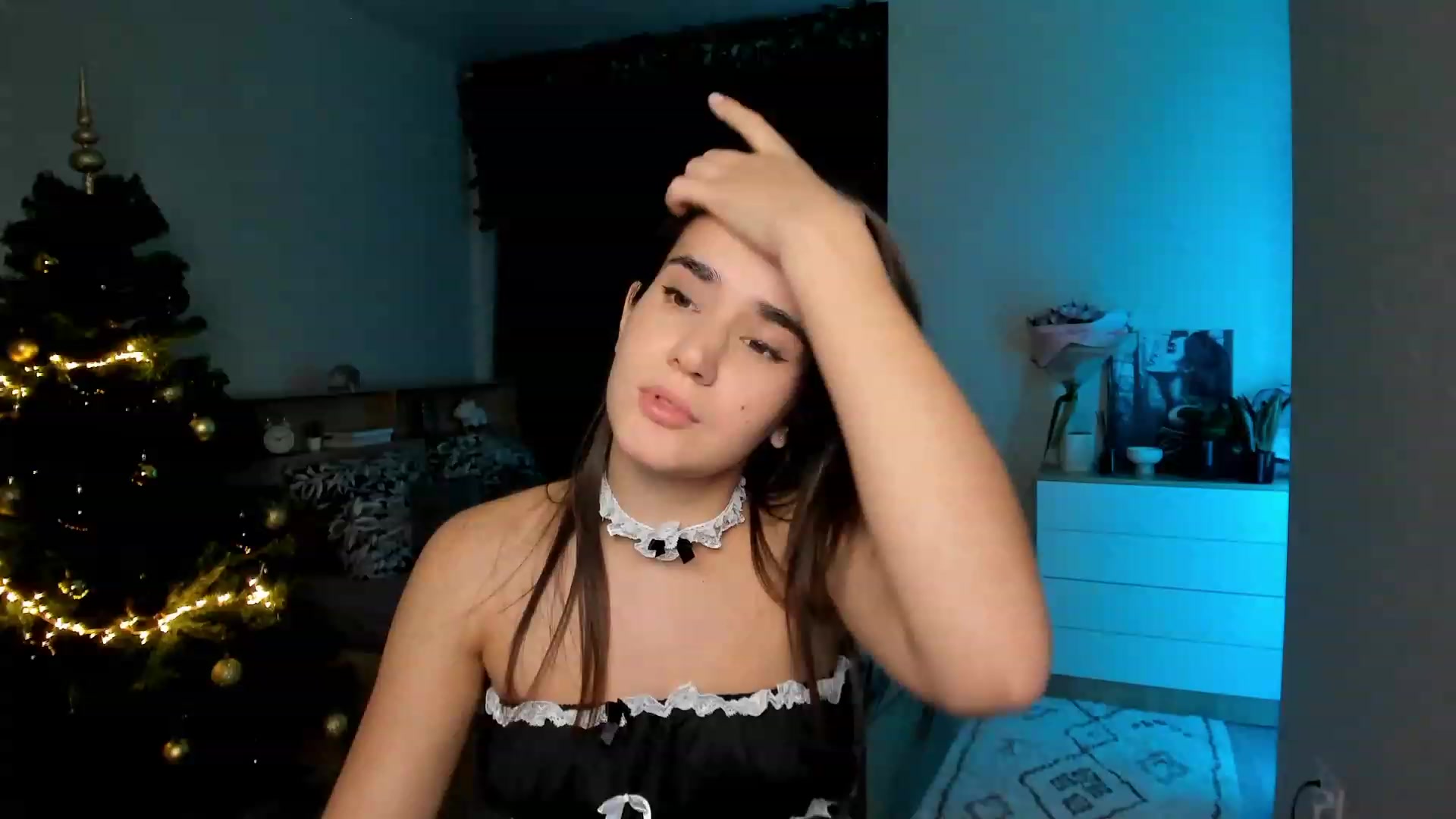 Gallery image thumbnail from Ellies_Smile's myfreecams stream on, 12/11/2023, 14:28 image 12 of 20