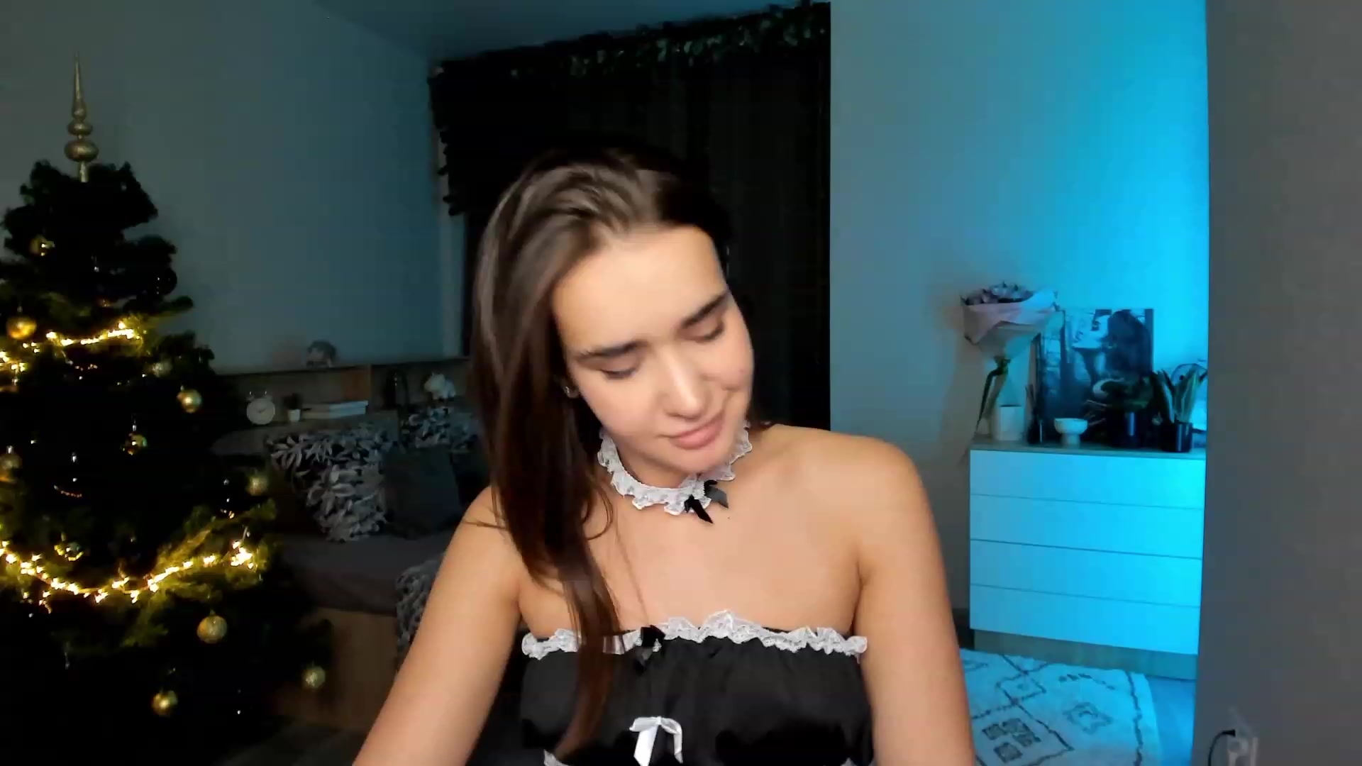 Gallery image thumbnail from Ellies_Smile's myfreecams stream on, 12/11/2023, 14:28 image 16 of 20