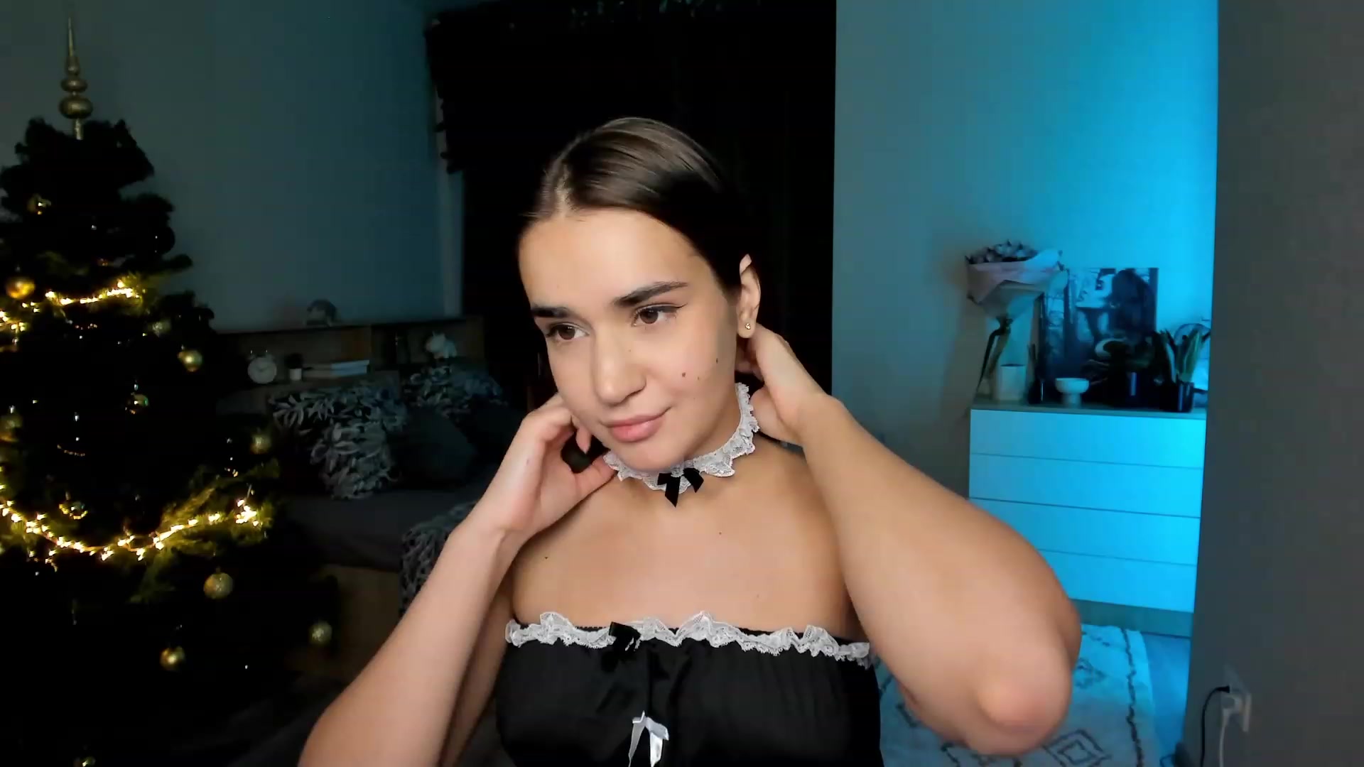 Gallery image thumbnail from Ellies_Smile's myfreecams stream on, 12/11/2023, 14:28 image 4 of 20