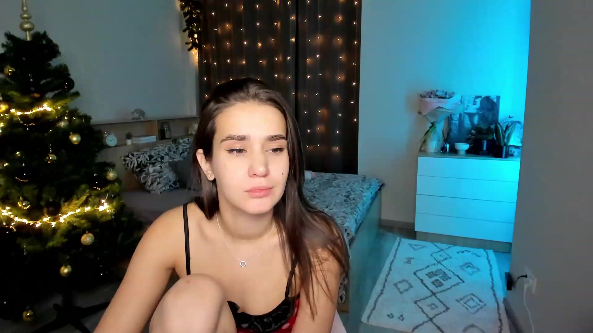 Gallery image thumbnail from Ellies_Smile's myfreecams stream on, 12/14/2023, 15:21 image 13 of 20