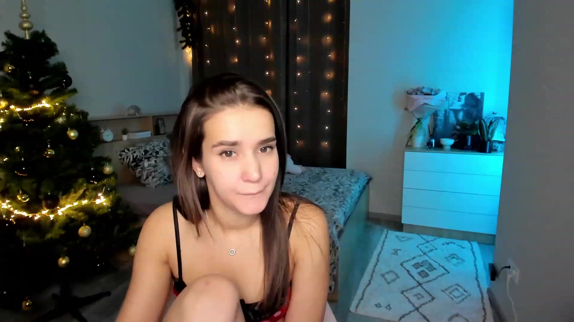 Gallery image thumbnail from Ellies_Smile's myfreecams stream on, 12/14/2023, 15:21 image 15 of 20
