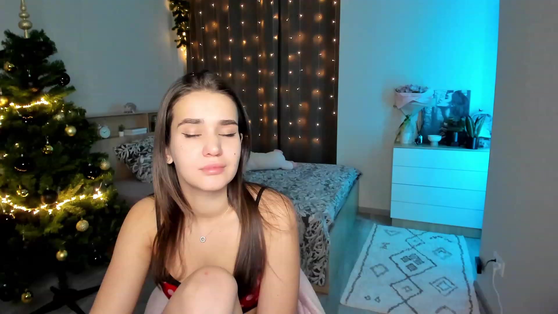 Gallery image thumbnail from Ellies_Smile's myfreecams stream on, 12/14/2023, 15:21 image 20 of 20