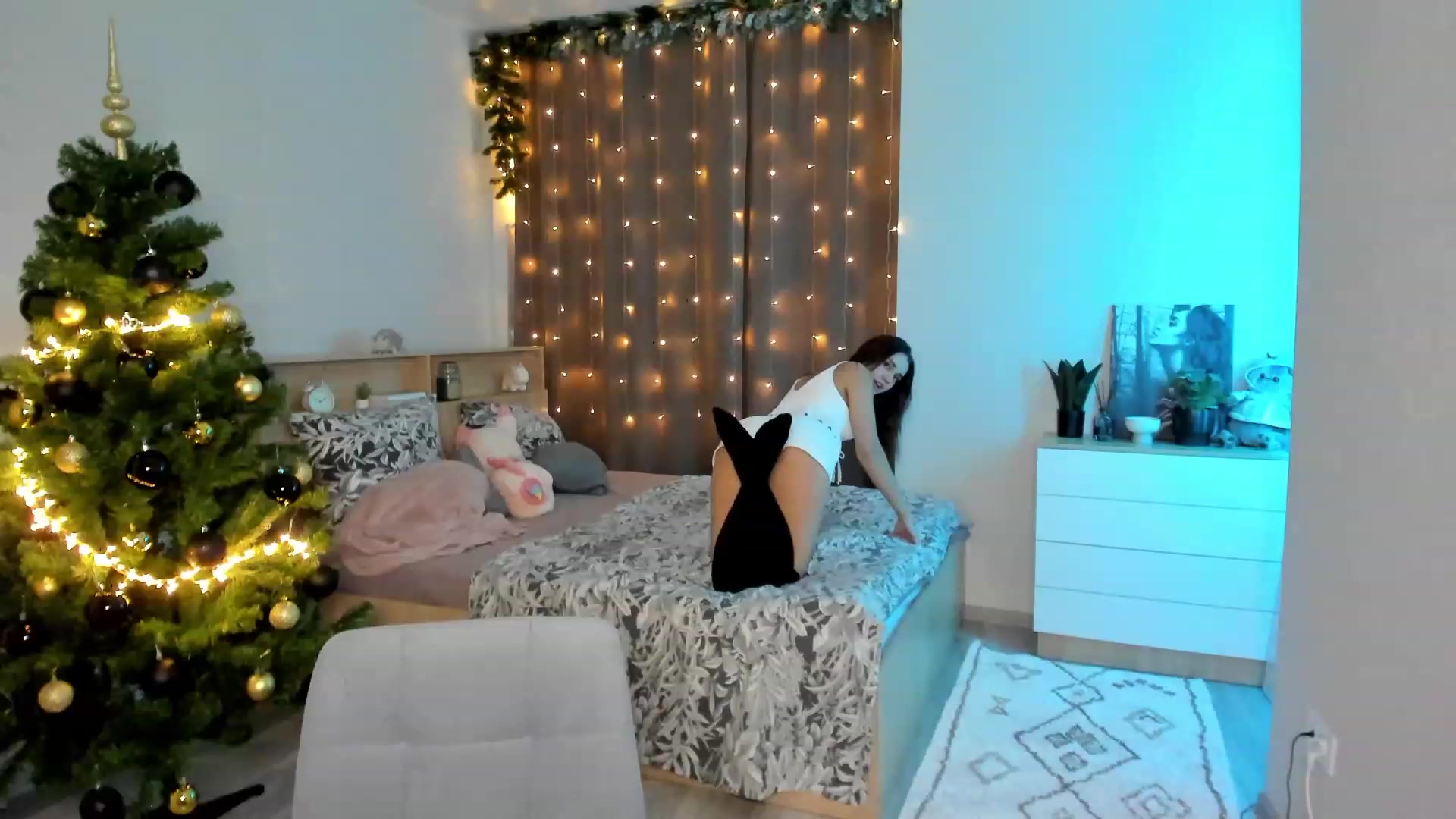 Gallery image thumbnail from Ellies_Smile's myfreecams stream on, 12/28/2023, 15:55 image 10 of 20
