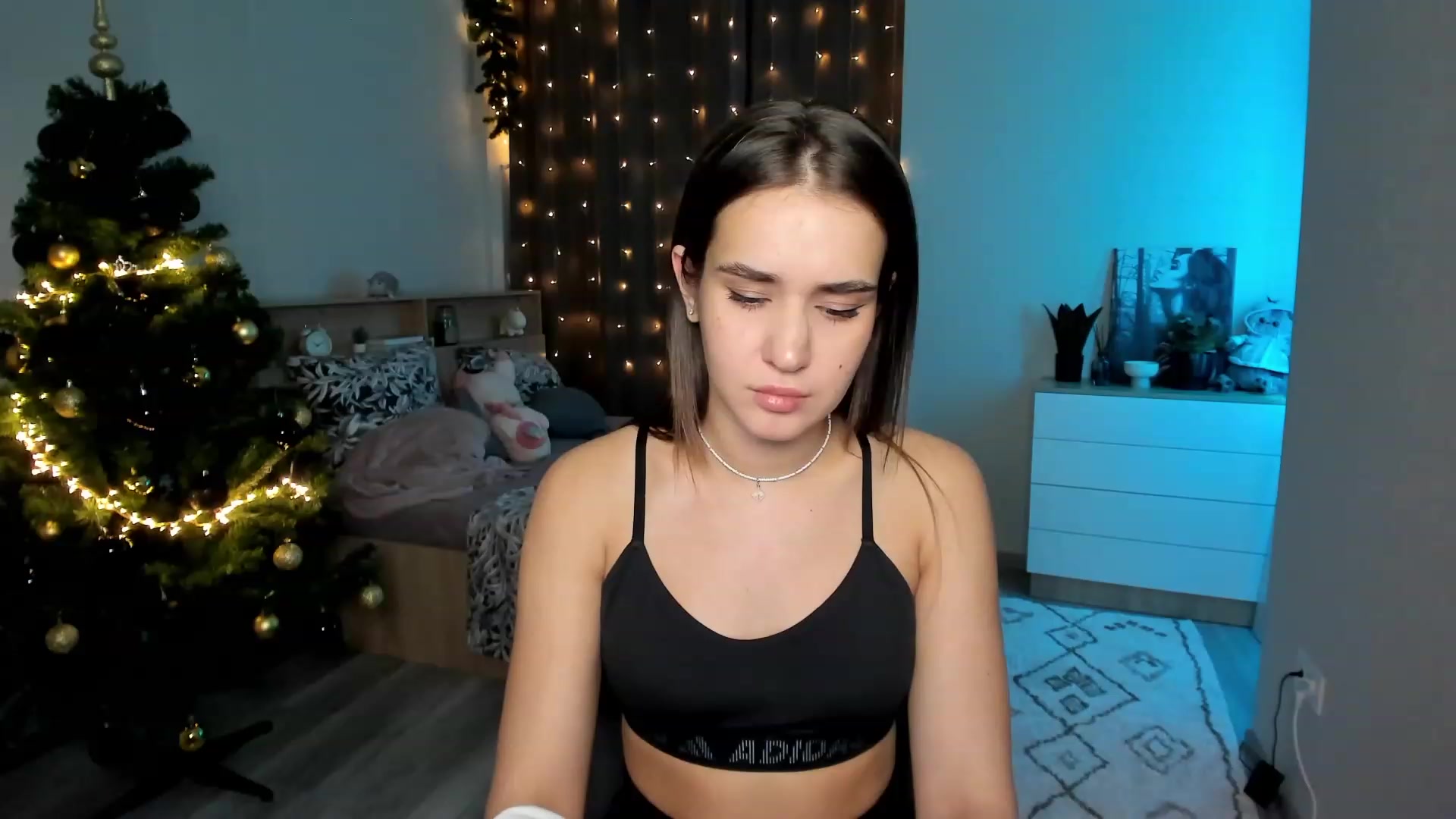 Gallery image thumbnail from Ellies_Smile's myfreecams stream on, 12/28/2023, 18:03 image 20 of 20