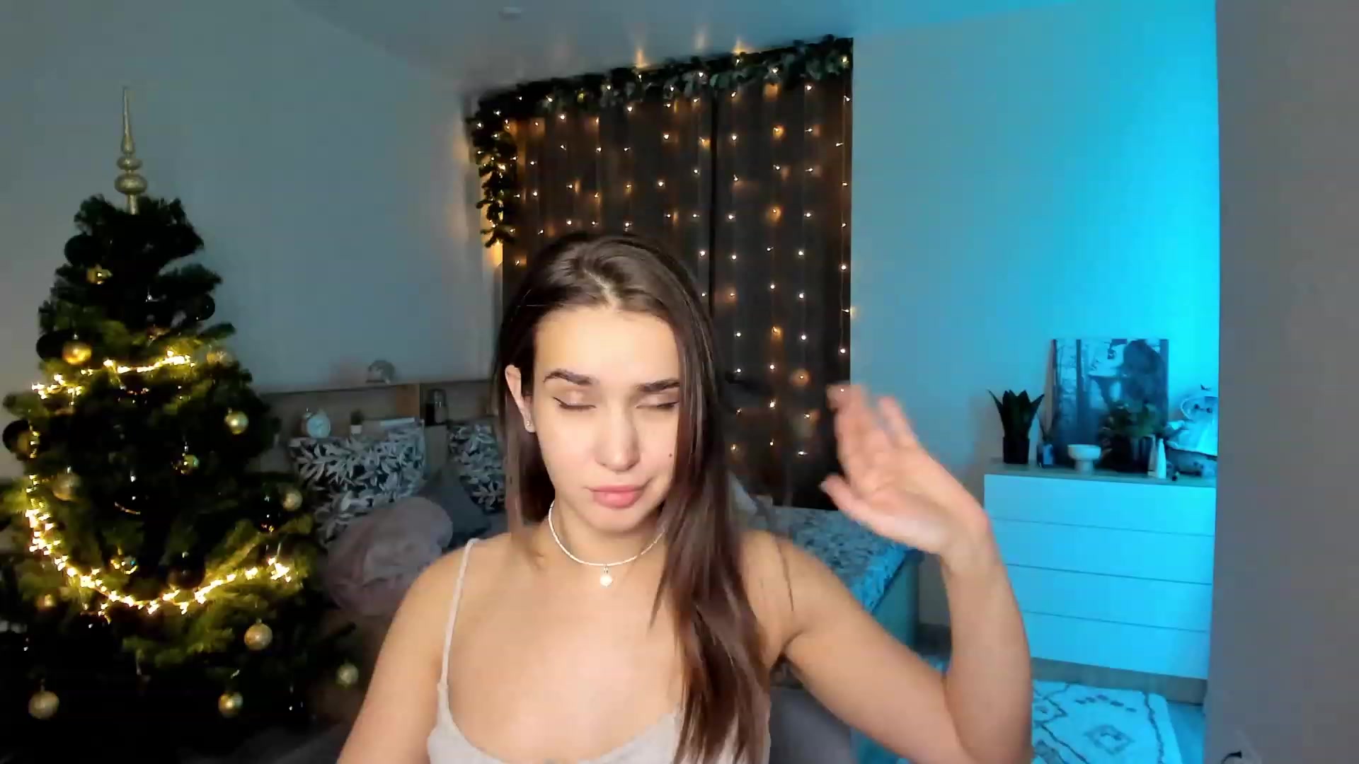Gallery image thumbnail from Ellies_Smile's myfreecams stream on, 01/04/2024, 15:57 image 2 of 20