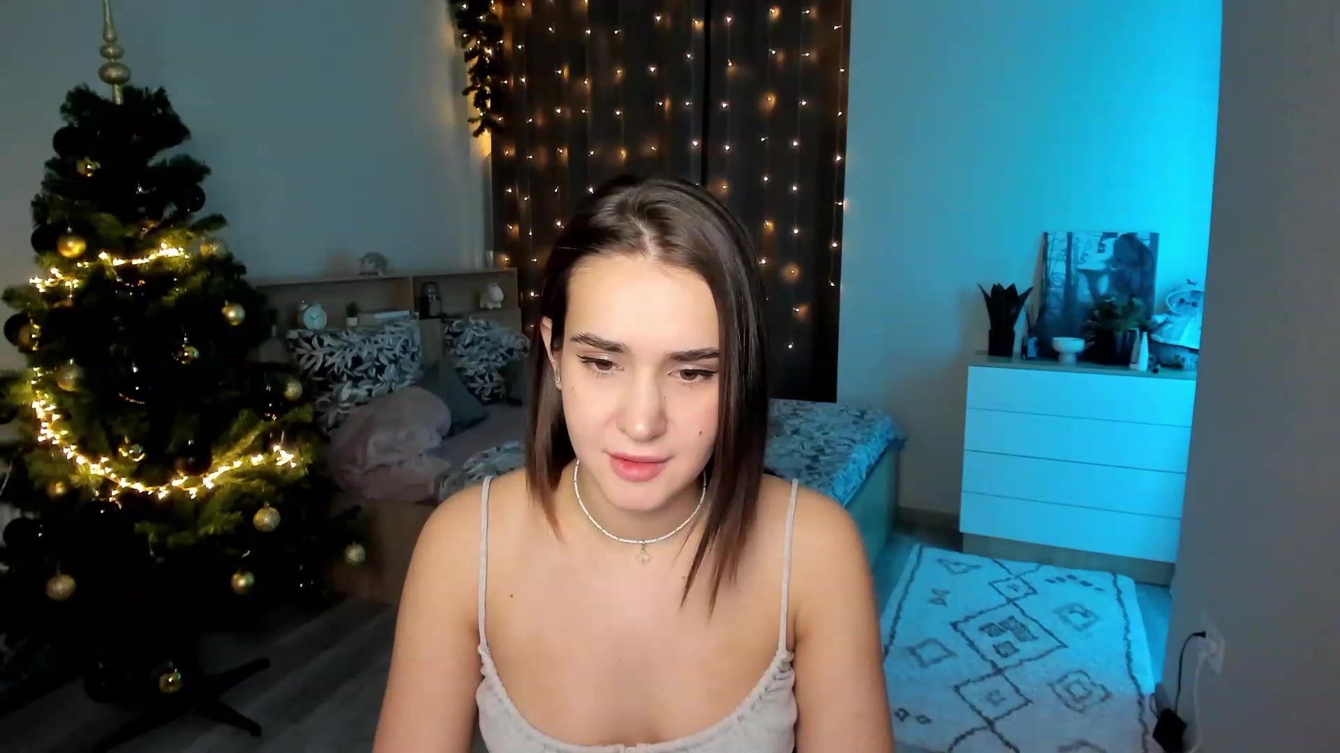 Gallery image thumbnail from Ellies_Smile's myfreecams stream on, 01/04/2024, 15:57 image 9 of 20