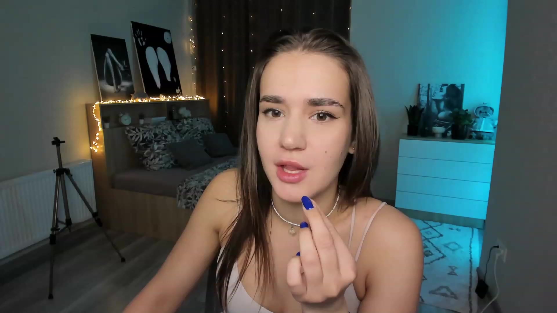 Gallery image thumbnail from Ellies_Smile's myfreecams stream on, 01/17/2024, 16:20 image 5 of 20