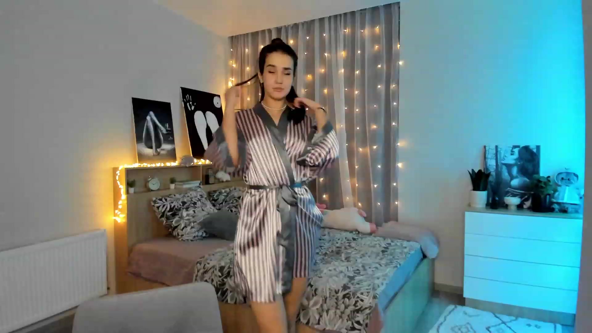 Gallery image thumbnail from Ellies_Smile's myfreecams stream on, 01/20/2024, 13:15 image 20 of 20