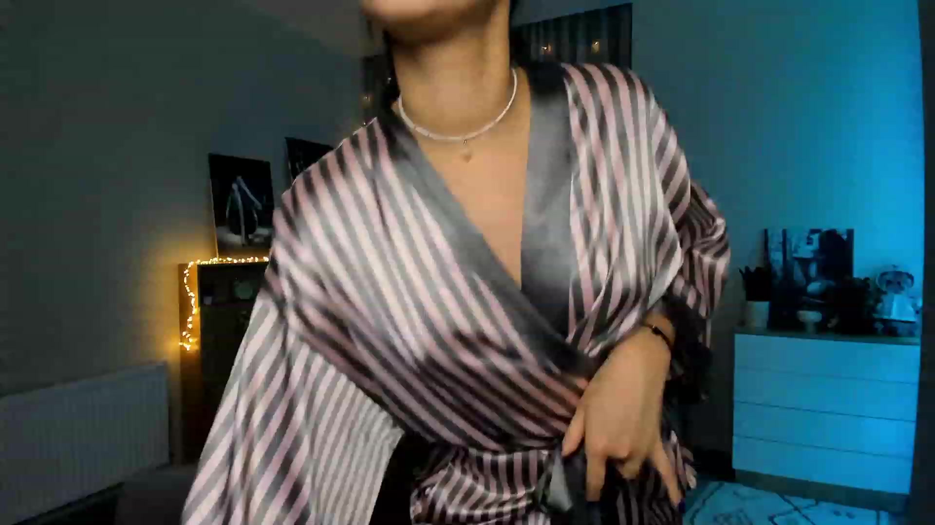 Gallery image thumbnail from Ellies_Smile's myfreecams stream on, 01/20/2024, 13:15 image 18 of 20