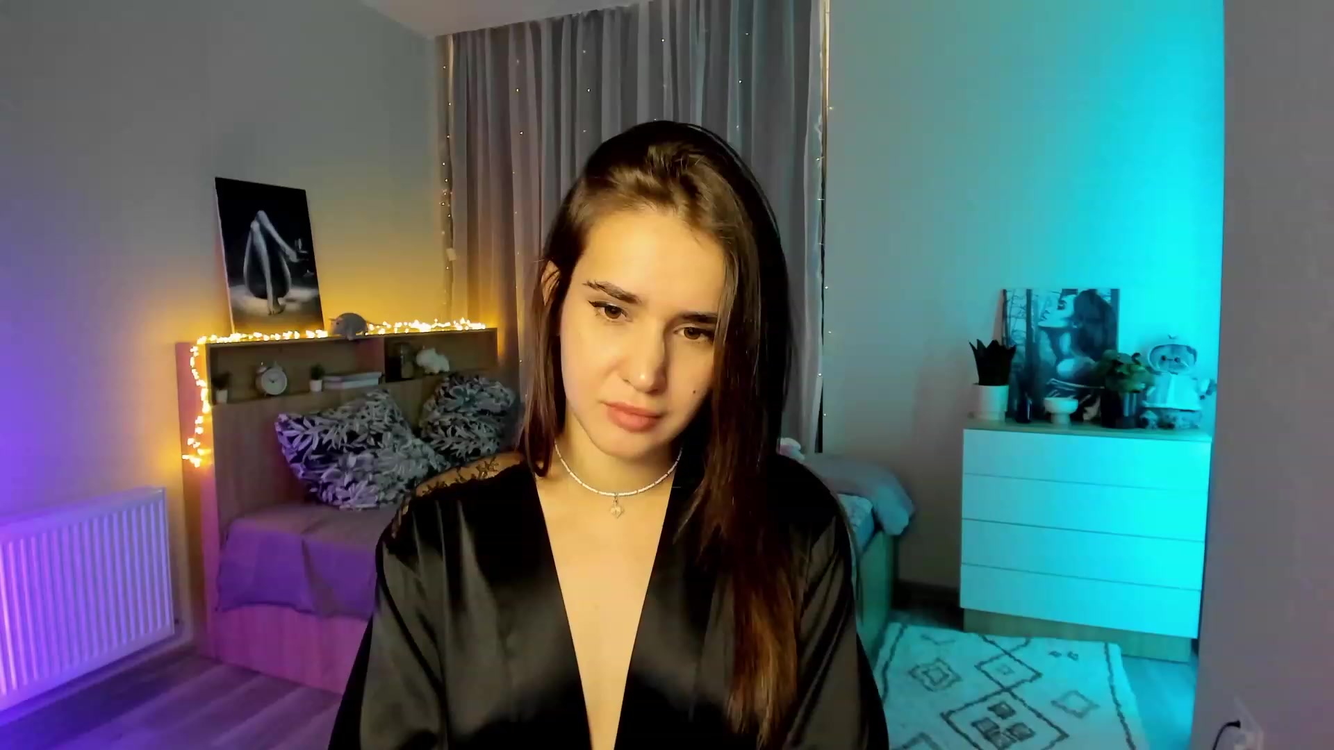 Gallery image thumbnail from Ellies_Smile's myfreecams stream on, 01/23/2024, 11:45 image 13 of 20