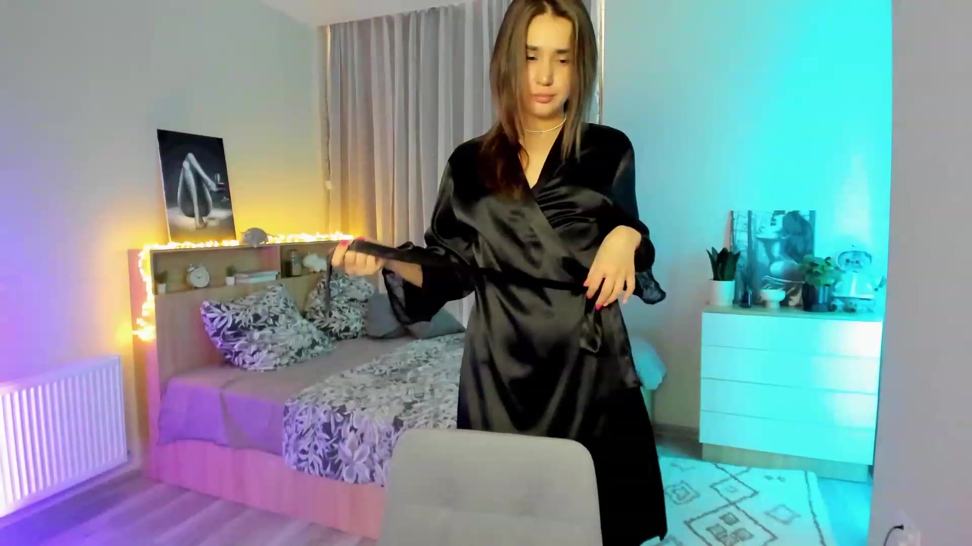 Gallery image thumbnail from Ellies_Smile's myfreecams stream on, 01/23/2024, 11:45 image 8 of 20