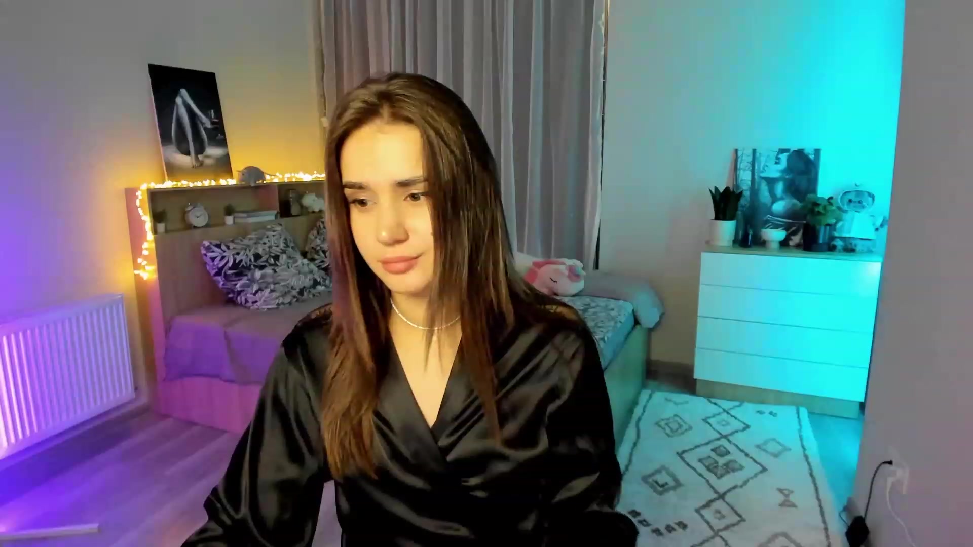 Gallery image thumbnail from Ellies_Smile's myfreecams stream on, 01/23/2024, 11:45 image 6 of 20