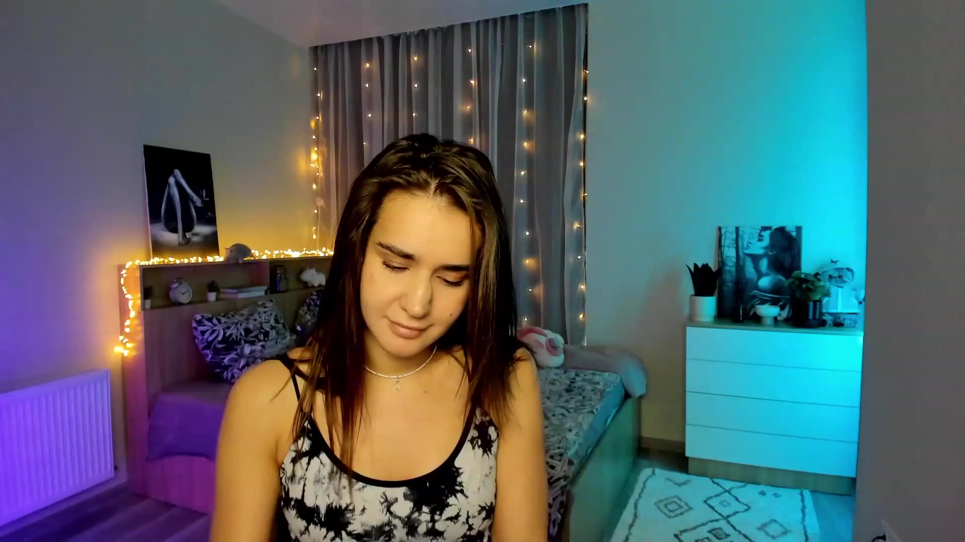 Gallery image thumbnail from Ellies_Smile's myfreecams stream on, 01/29/2024, 12:24 image 12 of 20