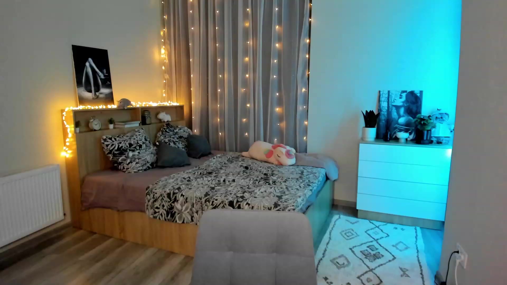Gallery image thumbnail from Ellies_Smile's myfreecams stream on, 01/29/2024, 15:26 image 19 of 20