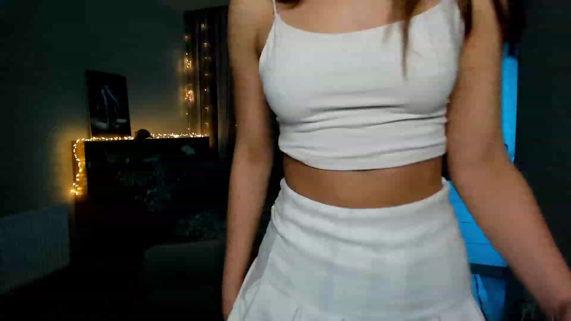 Gallery image thumbnail from Ellies_Smile's myfreecams stream on, 01/29/2024, 16:14 image 8 of 20