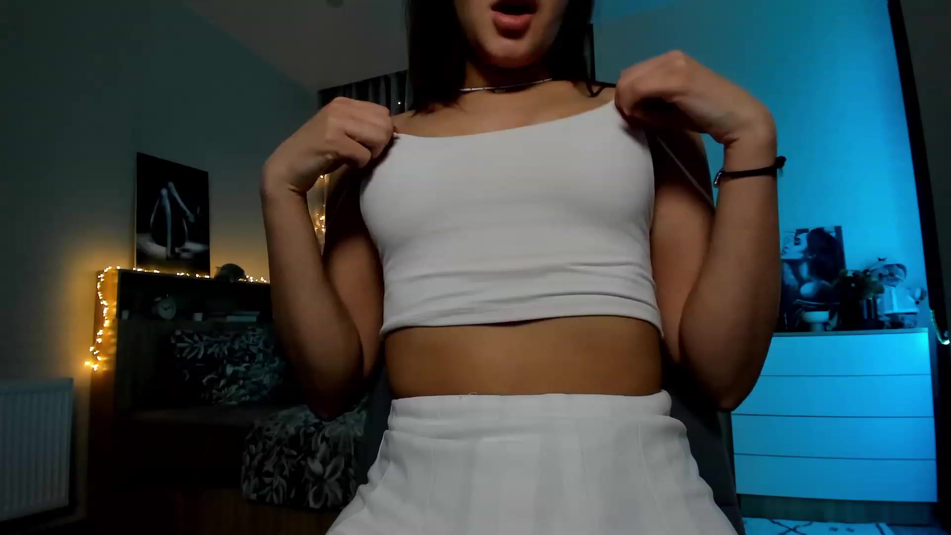 Gallery image thumbnail from Ellies_Smile's myfreecams stream on, 01/29/2024, 16:14 image 18 of 20