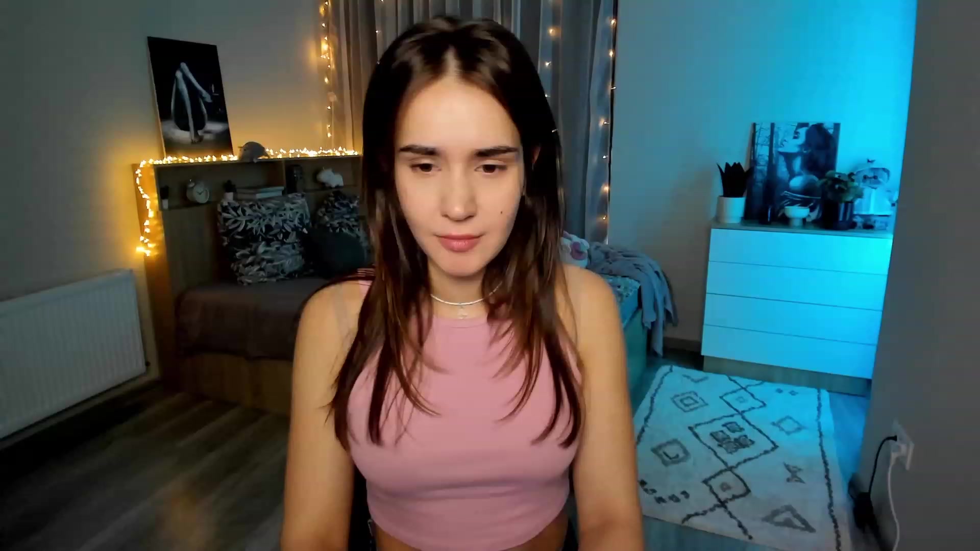 Gallery image thumbnail from Ellies_Smile's myfreecams stream on, 01/30/2024, 12:31 image 14 of 20