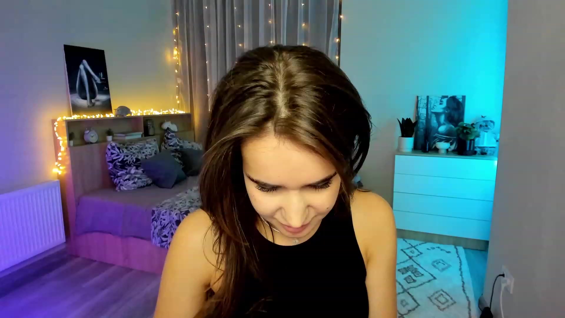 Gallery image thumbnail from Ellies_Smile's myfreecams stream on, 02/01/2024, 13:38 image 19 of 20