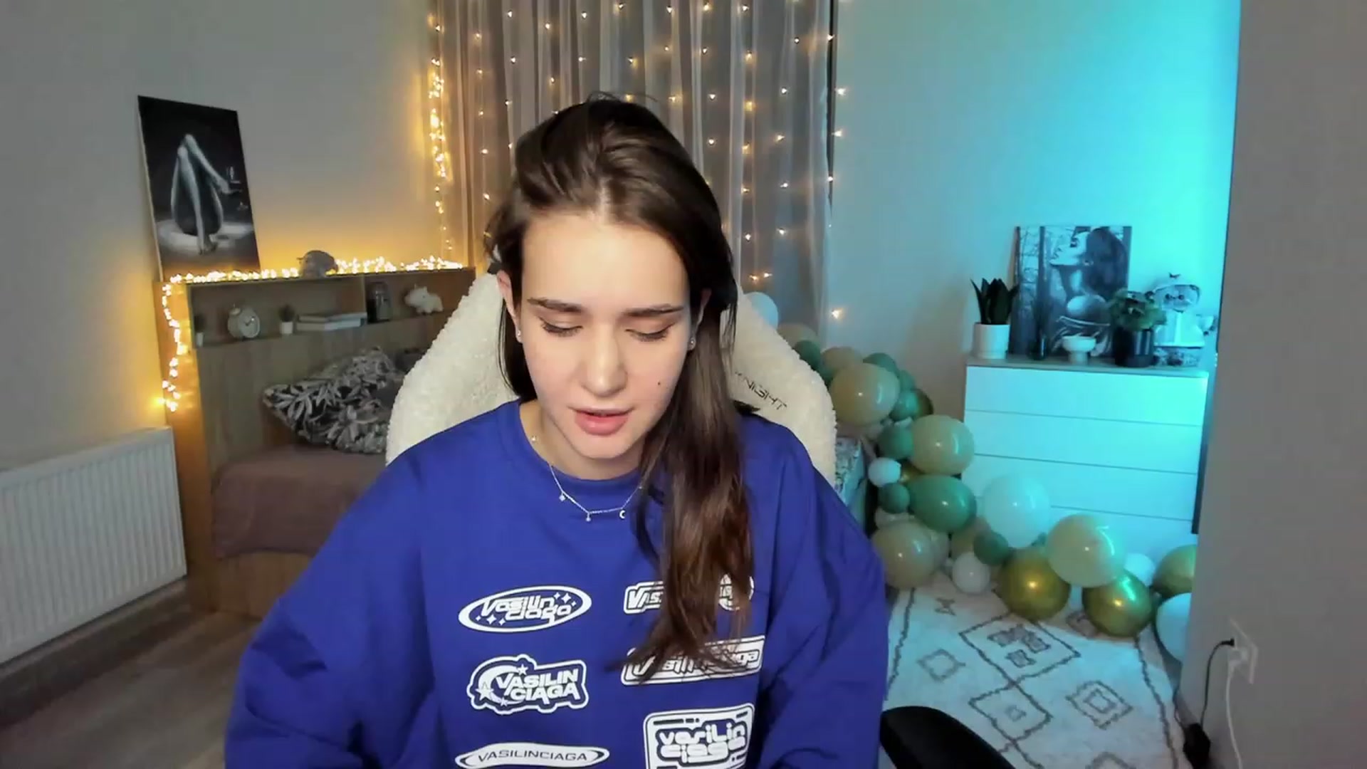 Gallery image thumbnail from Ellies_Smile's myfreecams stream on, 02/12/2024, 15:34 image 2 of 20