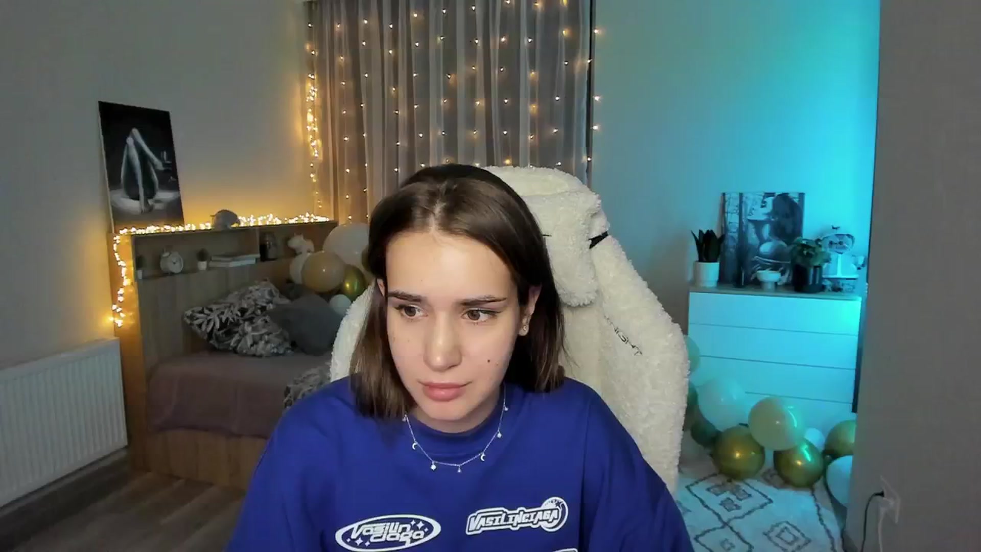 Gallery image thumbnail from Ellies_Smile's myfreecams stream on, 02/12/2024, 18:14 image 5 of 20